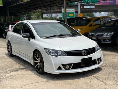 Honda Civic (HYBRID) in Jalan Kuching, KUL
