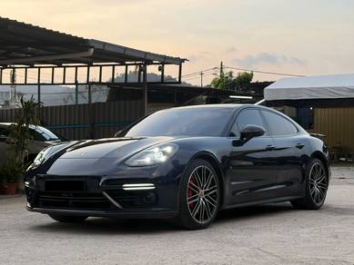 2016 Porsche Panamera TURBO