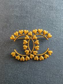 vintage  brooch 
