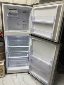 peti sejuk samsung 208L