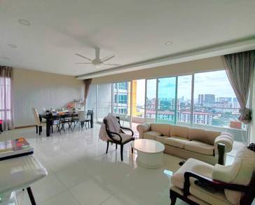 Condominium For Sale in Central Park