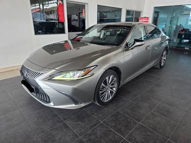 Lexus ES 250 PREMIUM in Johor Bahru, JHR