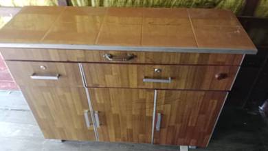 kitchen cabinet 