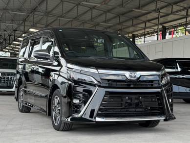 Toyota Voxy ZS KIRAMEKI III in Johor Bahru, JHR