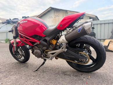 Ducati Monster 795