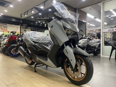 Yamaha XMAX