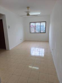 Apartment For Rent in Kinrara Putri
