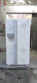 Jenama LG side by side doors fridge auto ice maker