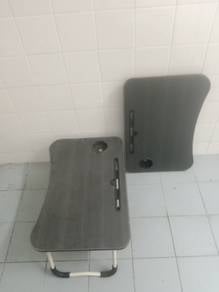 Meja belajar