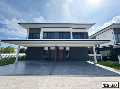 Semi-Detached House For Sale in Setia Alam,SGR