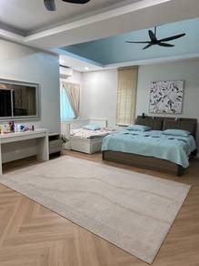 Room in Setia Alam, SGR