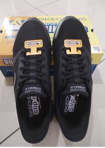 SKECHERS MEN New Shoe (100% new)