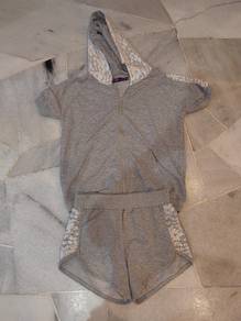 Grey set