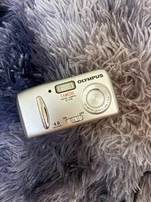 Olympus C170 digital camera（ccd） Canon Nikon