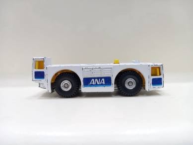Vintage Tomica Mitsubishi Airport Towing Tractor