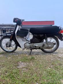 Suzuki RC80