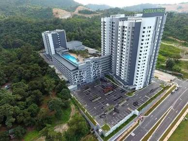 Condominium For Auction in Sutera Pines