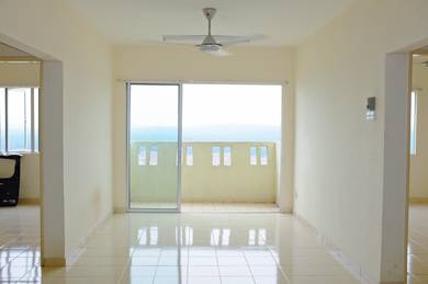 Apartment For Sale in Laguna Biru