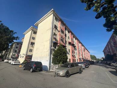Apartment For Sale in Bandar Bukit Tinggi 1 Apartment