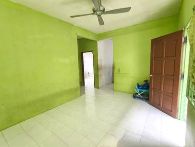 Flat For Sale in Taman Pulasan