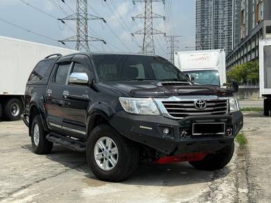Toyota Hilux DOUBLE CAB 4x4 in Kepong, KUL