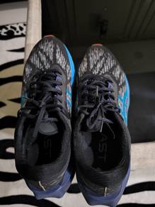 Asics novablast 3
