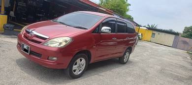 2005 Toyota Innova G