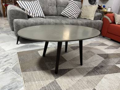 Oval Coffee Table / Centre Table – Good Condition