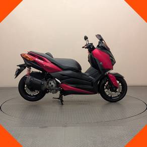 Yamaha XMAX