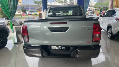 2026 Toyota Hilux E