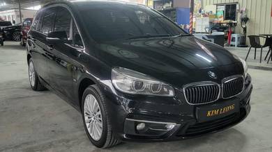 2015 BMW 220i 20i GRAN TOURER (LUXURY)