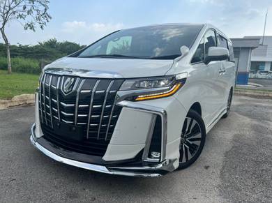 Toyota Alphard SC in Puchong, KUL