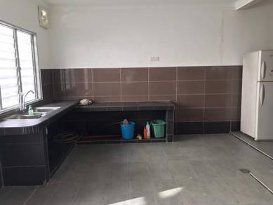 2-storey Terraced House For Sale in Seri Kembangan,SGR