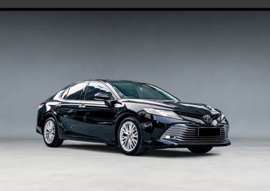 2020 Toyota Camry V