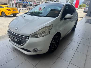 2014 Peugeot 208 VTi ALLURE
