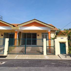 Cluster House For Sale in Seri Manjong,PRK