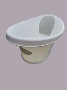 Shnuggle Baby Bath Tub (0-12 months old)