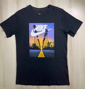 Nike Graphic Black Tee #CQ Used