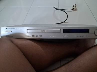 Pemain CD/DVD Cambridge Audio DVD53 – Warna Silver