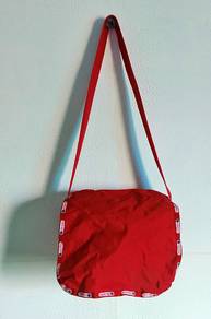 LESPORTSAC Flip Sling Bag