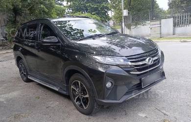 Perodua Aruz AV in Pantai, KUL