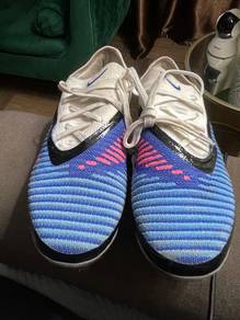 Kids Nike Phantom 6 elite kasut bola budak UK 6