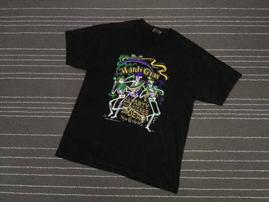 Vintage x hanes x mardi gras L