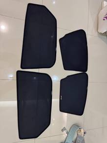 Sunshade Peugeot 3008 (4pcs) – SECOND HAND
