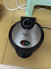 Russell Taylors Belgian Waffle Maker(Model: WM-25)