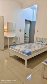Room in Puchong, SGR