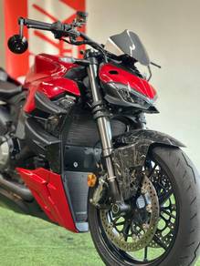 Ducati Streetfighter V2