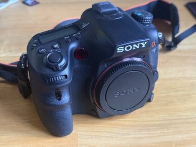 Sony SLT-A77 Alpha A77 DSLR Camera