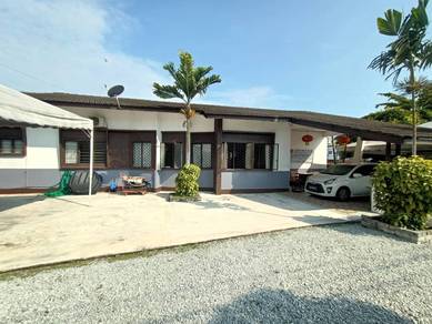 Bungalow House For Sale in Petaling Jaya,SGR