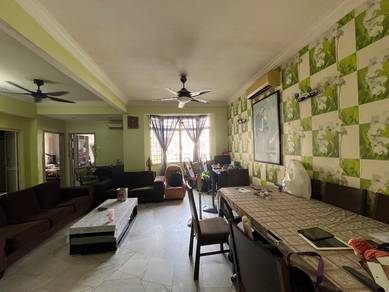 Apartment For Sale in Goodyear Court 7